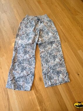 Ladies Size XL "SOUNDSTYLE" Wide-Leg Leaf-Print Joggers Light Blue & Cream GUC